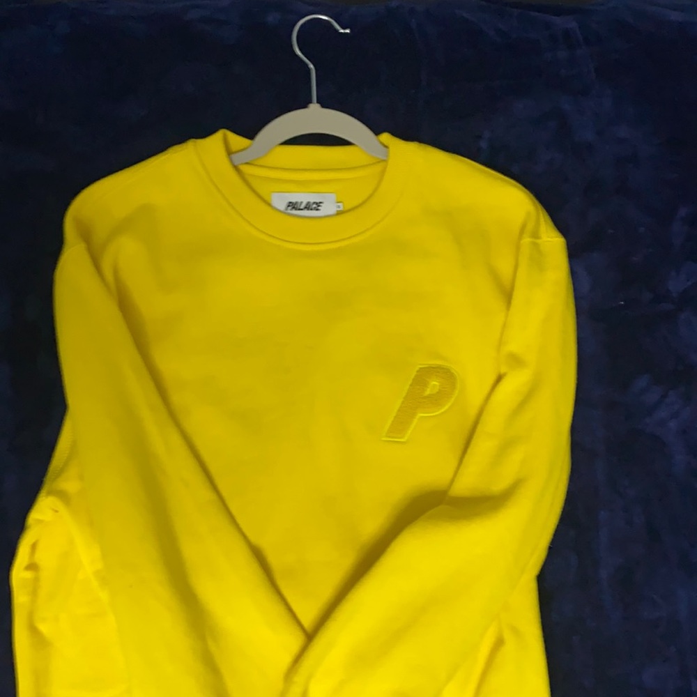 Palace p-3 chenille patch sweatshirt